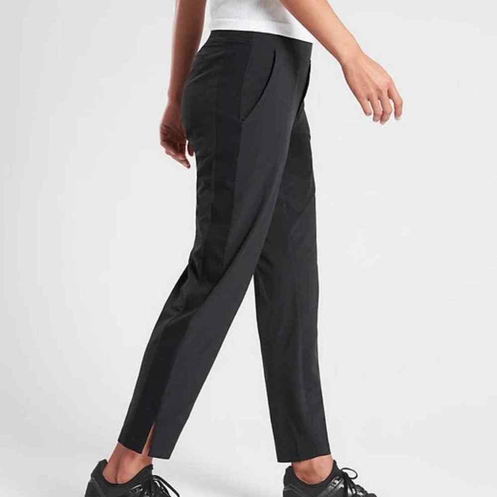 Athleta Brooklyn Ankle Pants size 14 Black